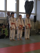 Jesse Ronkainen (kesk) hopeaa